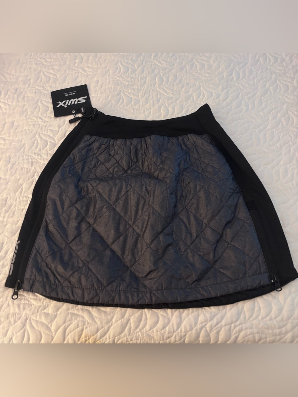 Swix Women’s Black Quilted Mini Skirt.XS